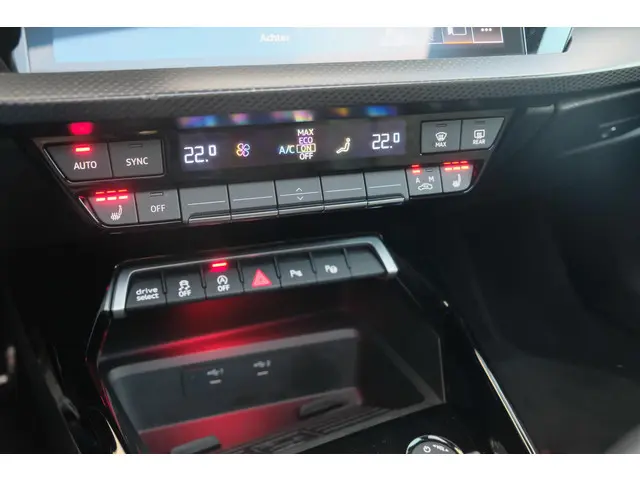 Audi RS3 Sportback 2.5 TFSI 400PK Quattro 2023 Benzine 27