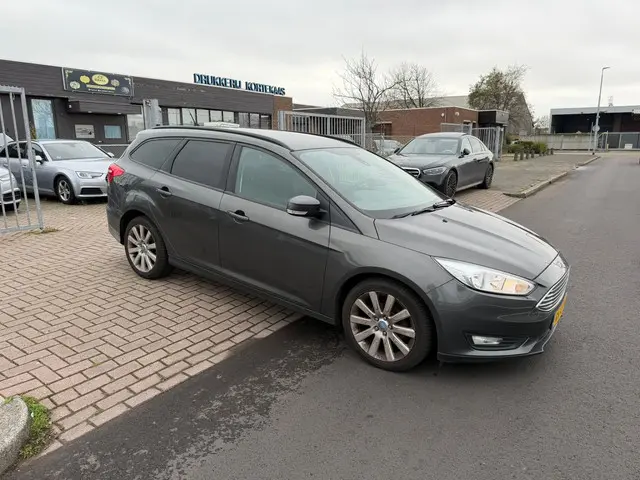 Ford Focus Wagon 1.0 Titanium EURO 6 2016 Benzine 4