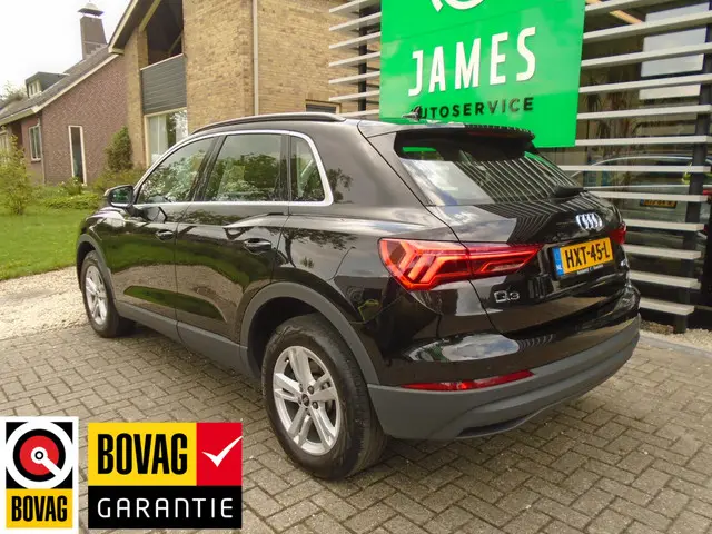 Audi Q3 45 TFSI e Advanced edition 2022 Hybride Benzine 8