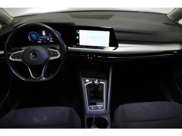 Volkswagen Golf Variant 1.0 TSI Life 2022 Benzine 11