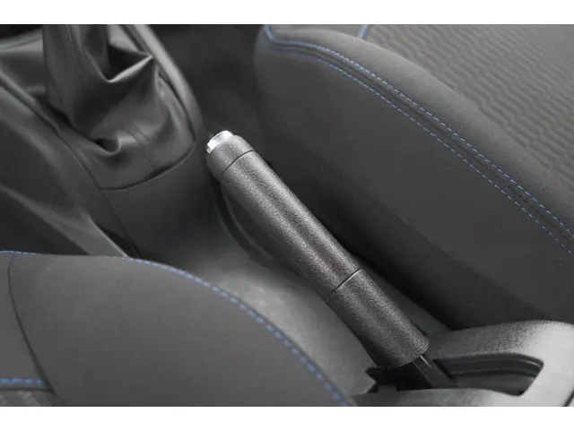 Peugeot 208 PureTech 82 Signature 2018 Benzine 37