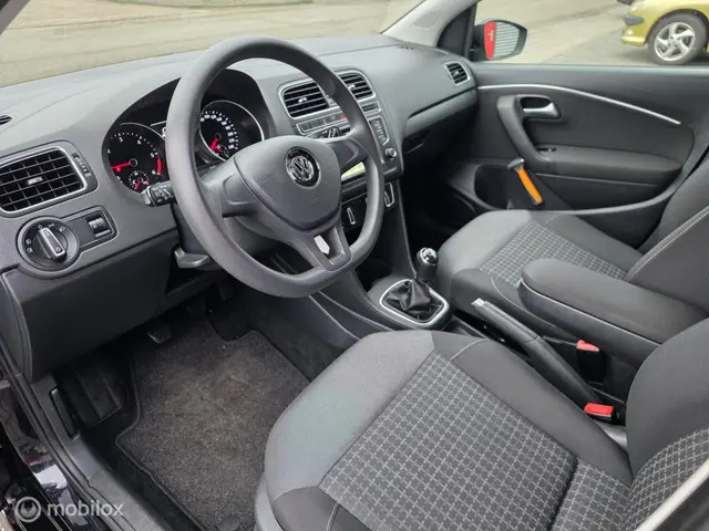 Volkswagen Polo 1.4 TDI Edition R 2015 Diesel 12