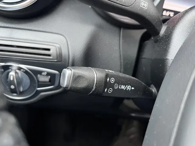 Mercedes-Benz GLC 250 4MATIC 2018 Benzine 12