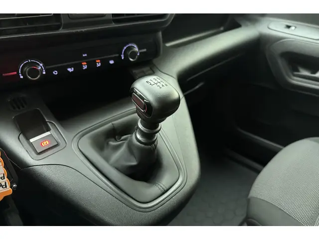 Peugeot Partner 1.5 BlueHDi 100 S&S L1 2024 Diesel 25