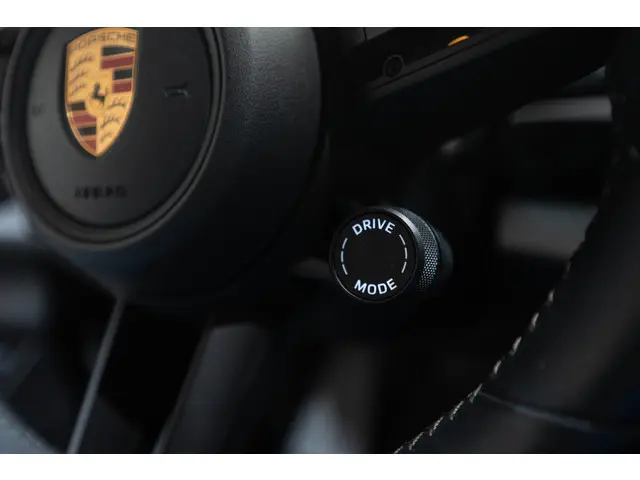 Porsche Taycan 4S Performance 84 kWh 2020 Elektrisch 18