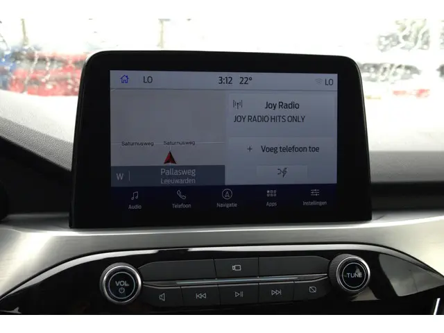 Ford Kuga 2.5 FHEV Titanium 2023 Hybride Benzine 36