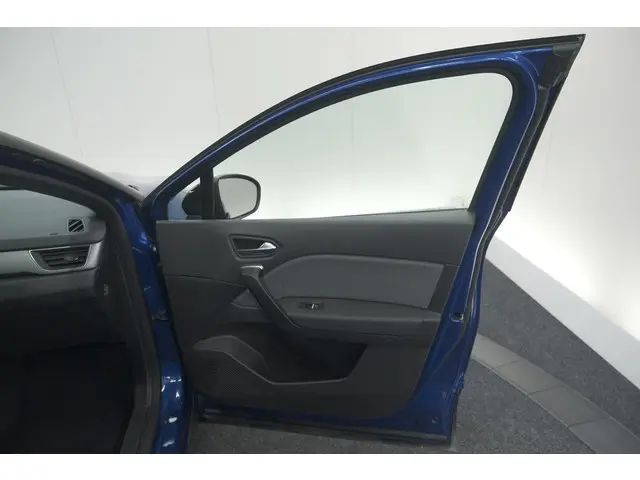 Renault Captur Mild Hybrid 160 EDC Techno 2024 Benzine 65