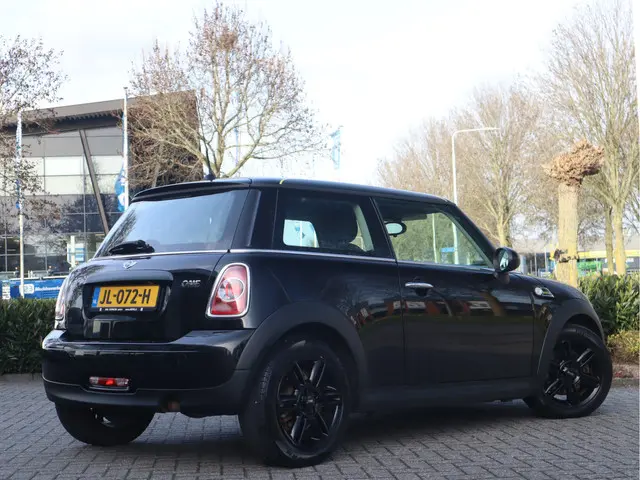 MINI One 1.6 2013 Benzine 2