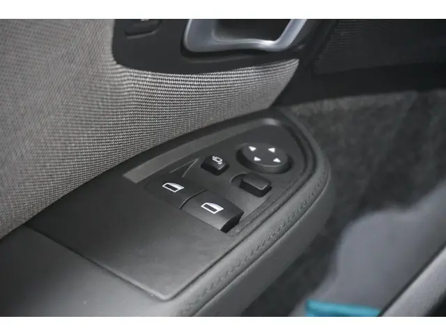 BMW i3 S 2022 Elektrisch 29