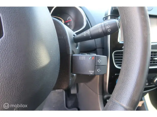 Renault Clio Estate 1.5DCI Zen 2017 Diesel 27