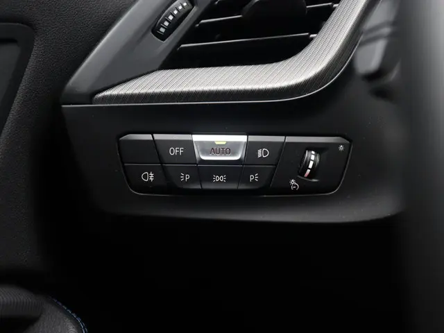 BMW 1 Serie 5-deurs M135i xDrive 2019 Benzine 31