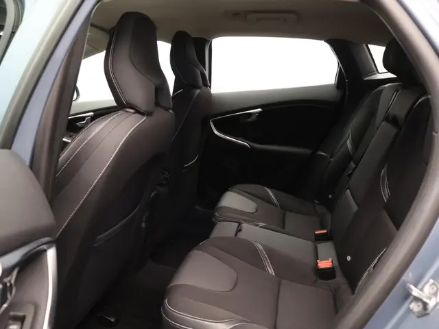 Volvo V40 2.0 T2 Nordic+ 2016 Benzine 6