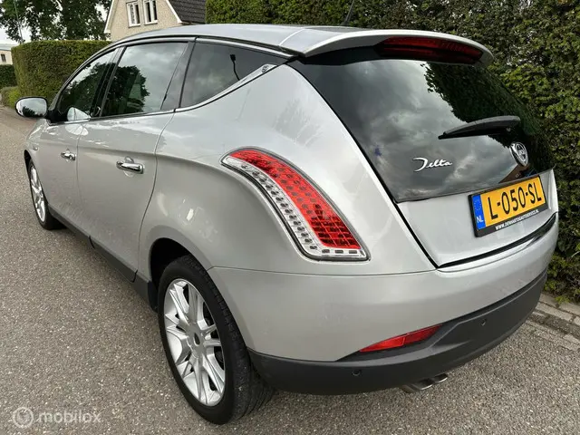 Lancia Delta 1.4 M.air Platinum 2012 Benzine 3