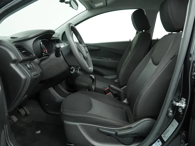 Opel KARL 1.0 ecoFLEX Edition 2016 Benzine 11