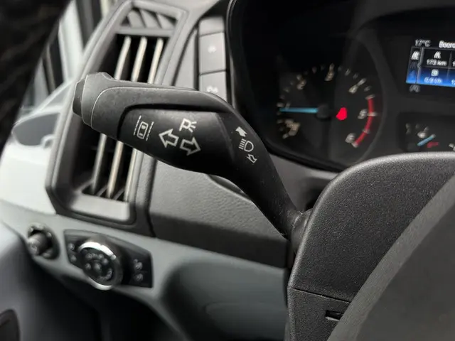 Ford Transit 350 2.0 TDCI L3H2 Trend 2018 Diesel 15