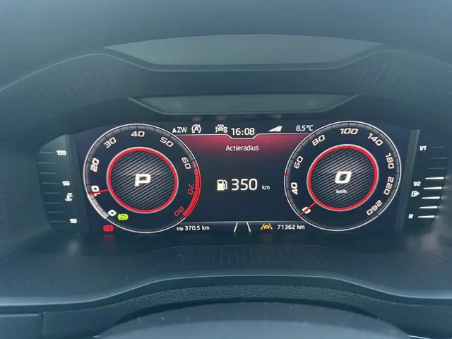 Škoda Karoq 1.5 TSI ACT Sportline Business 2020 Benzine 13