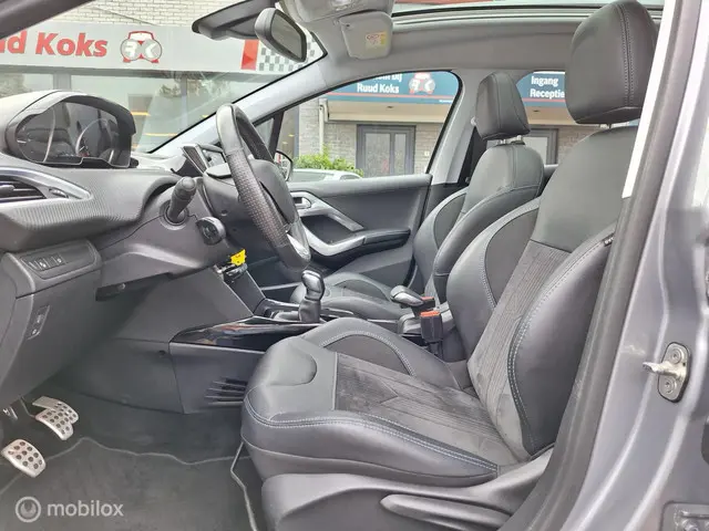 Peugeot 2008 1.2 PURETECH ALLURE CROSSWAY 2017 Benzine 25