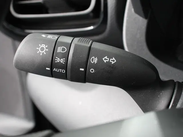 Mazda 2 Hybrid 1.5 Prime-line 2024 Hybride Benzine 9