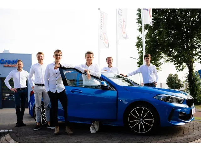 Volvo V40 Cross Country 1.6 T4 Summum 2013 Benzine 7