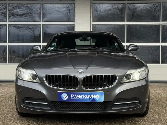 BMW Z4 Roadster sDrive18i Executive 2014 Benzine 10