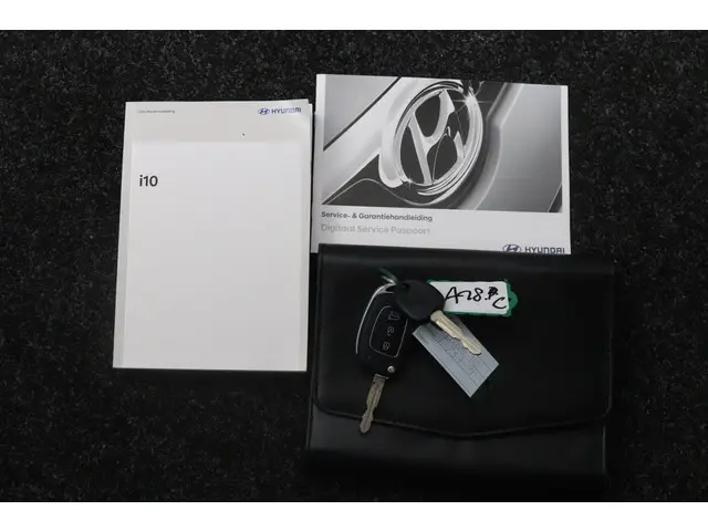 Hyundai i10 1.0 Comfort 2024 Benzine 18