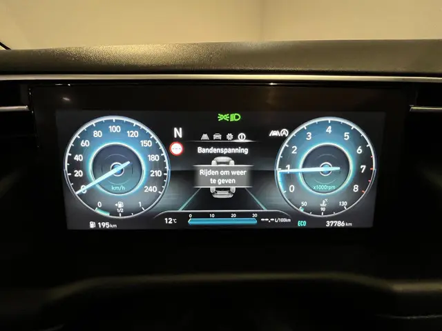 Hyundai Tucson 1.6 T-GDI MHEV i-Motion 2022 Benzine 4