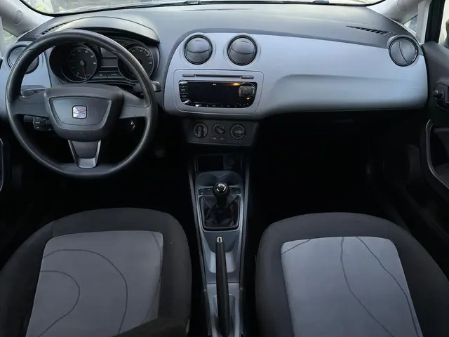 SEAT Ibiza 1.4 Style Prachtige auto 2012 Benzine 7