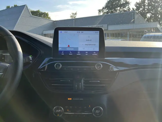 Ford Kuga 2.5 PHEV ST-Line X 2021 Hybride Benzine 19