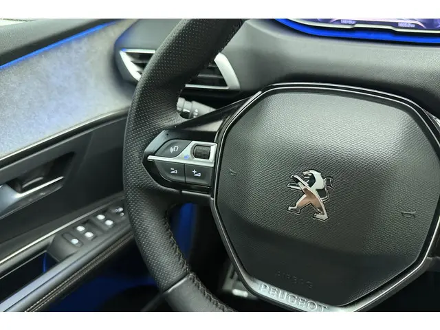Peugeot 3008 1.2T 130pk GT 2024 Benzine 19