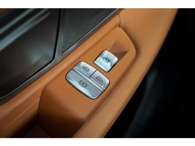 BMW 7 Serie 745e High Executive 2019 Hybride Benzine 28