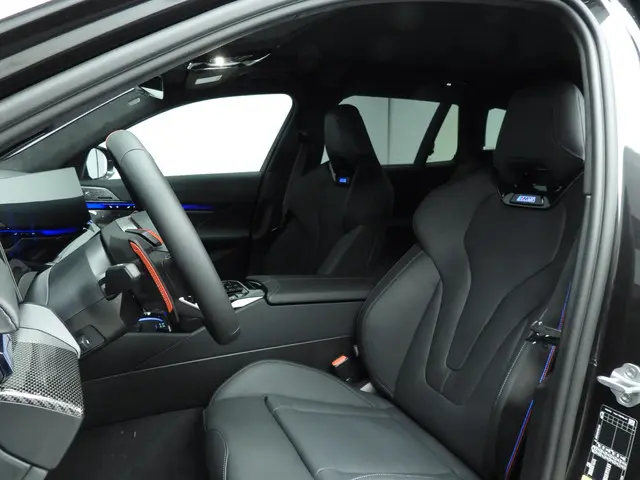 BMW M5 Touring 2026 Hybride Benzine 7