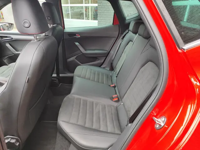 SEAT Arona 1.0 TSI DSG FR Business Intense 2021 Benzine 5