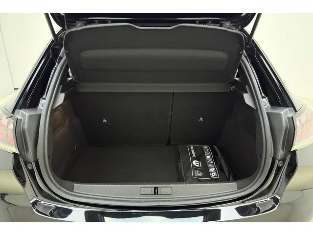 Peugeot 208 1.2 PureTech Active 2023 Benzine 3