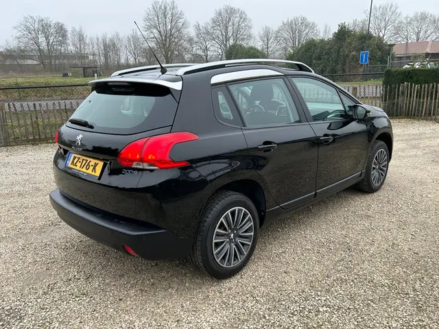 Peugeot 2008 1.2 PureTech Style airco, cruise 2015 Benzine 6
