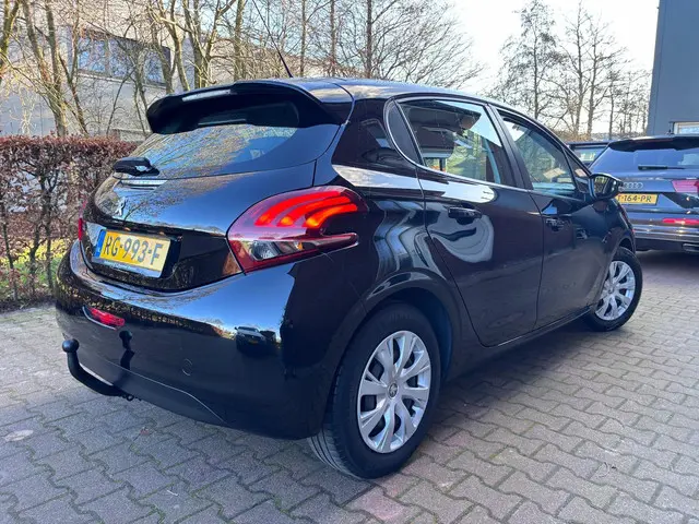 Peugeot 208 1.2 PureTech Active 2017 Benzine 3