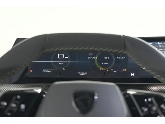 Peugeot 3008 1.2 Hybrid 136 GT 2025 Hybride Benzine 36