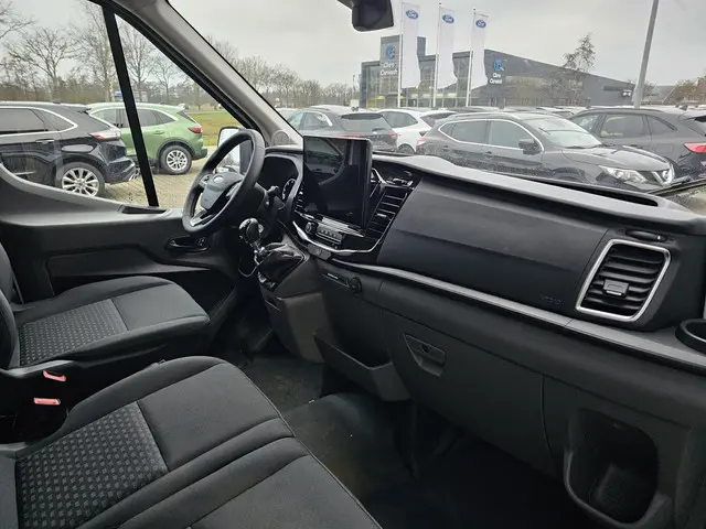 Ford Transit 350 2.0 TDCI L3H2 Trend 2024 Diesel 8