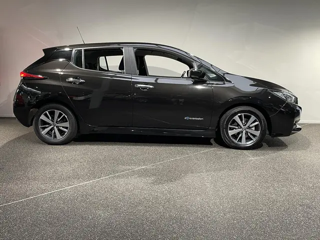 Nissan Leaf Acenta 40 kWh 2020 Elektrisch 16