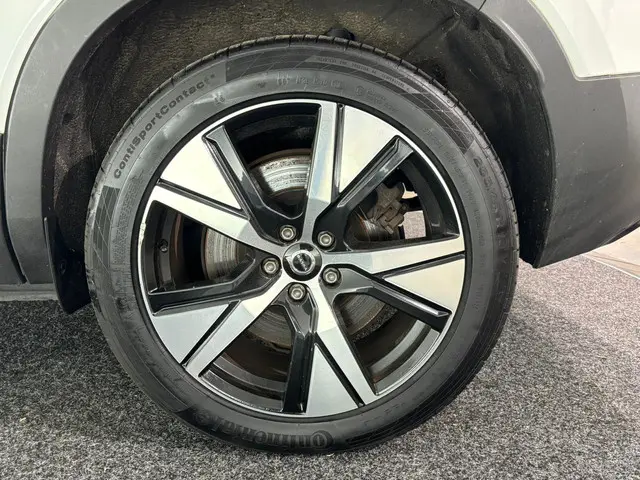 Volvo XC40 Recharge P8 AWD R-Design 2020 Elektrisch 24