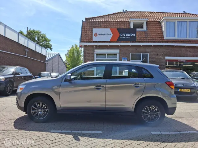Mitsubishi ASX 1.6 Intro Edition ClearTec 2012 Benzine 8