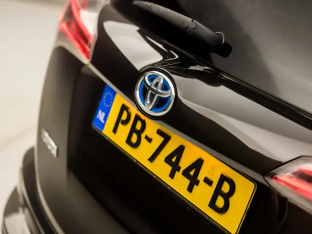 Toyota RAV4 2.5 Hybrid Sport 2016 Hybride Benzine 27