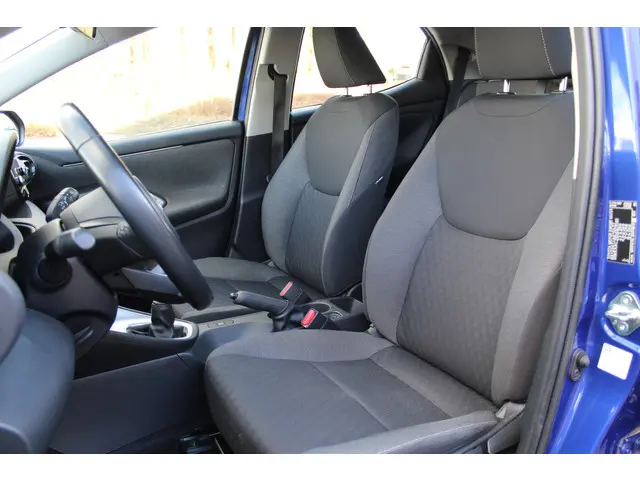 Toyota Yaris 1.5 VVT-i Active 2021 Benzine 4