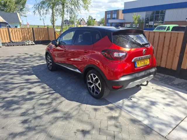 Renault Captur 0.9 TCe Bose 2018 Benzine 3