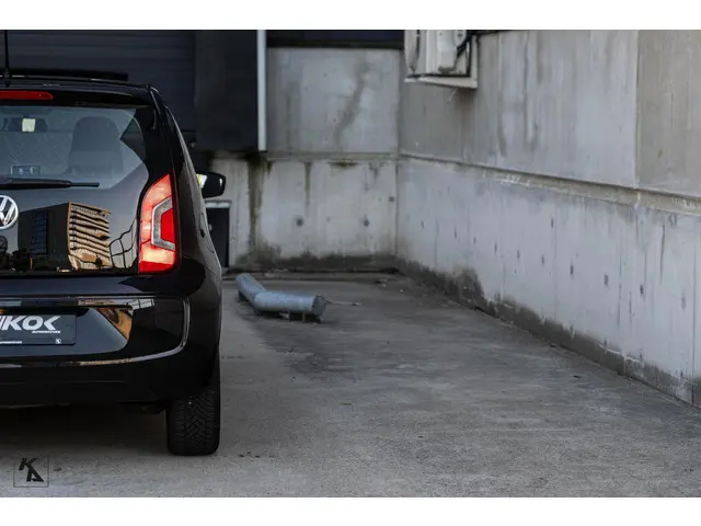 Volkswagen up! 1.0 2014 | CUP Up! | Pano | Lage KM 2014 Benzine 17