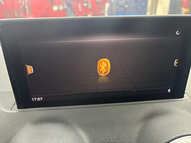 Audi Q2 35 TFSI Edition one 2022 Benzine 18