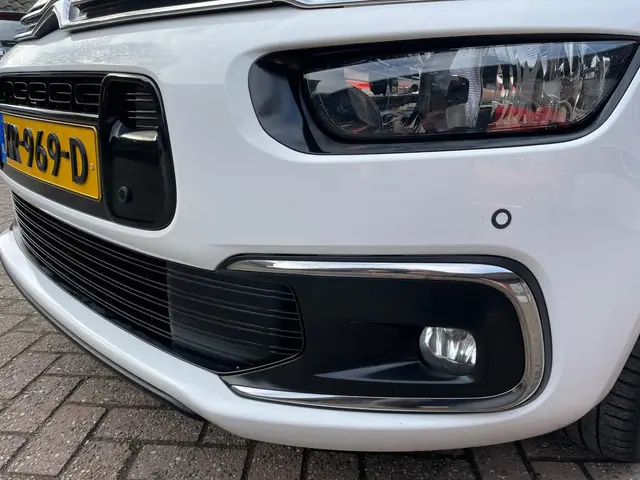Citroën C4 Picasso 1.2 PureTech Shine 2018 Benzine 5