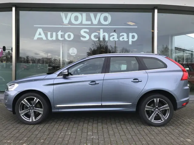 Volvo XC60 2.0 T5 AWD Summum Automaat 2016 Benzine 2