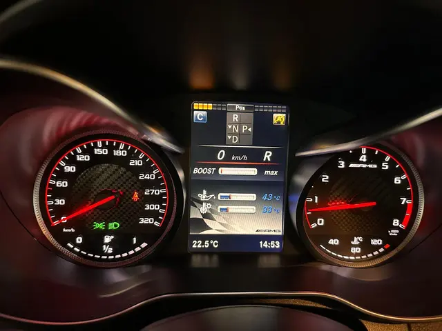 Mercedes-Benz C-Klasse AMG 63 S 2016 Benzine 12