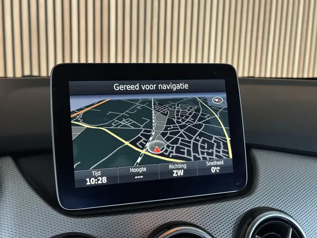 Mercedes-Benz B-Klasse 180 AMG-Pakket 2017 Benzine 23