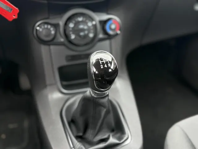 Ford Fiesta 1.0 EcoBoost Titanium 2017 Benzine 20